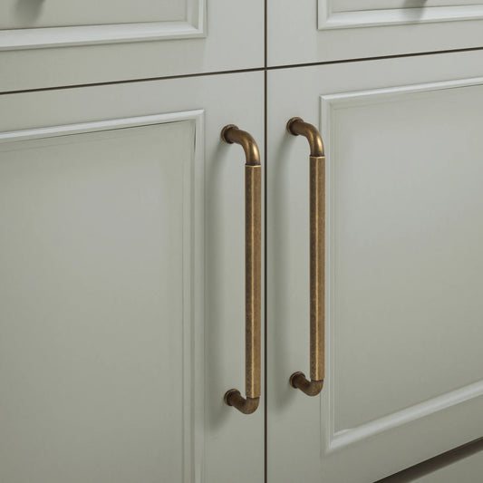 Center Cabinet Pulls