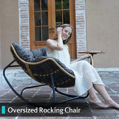 Outdoor Swinging Seat