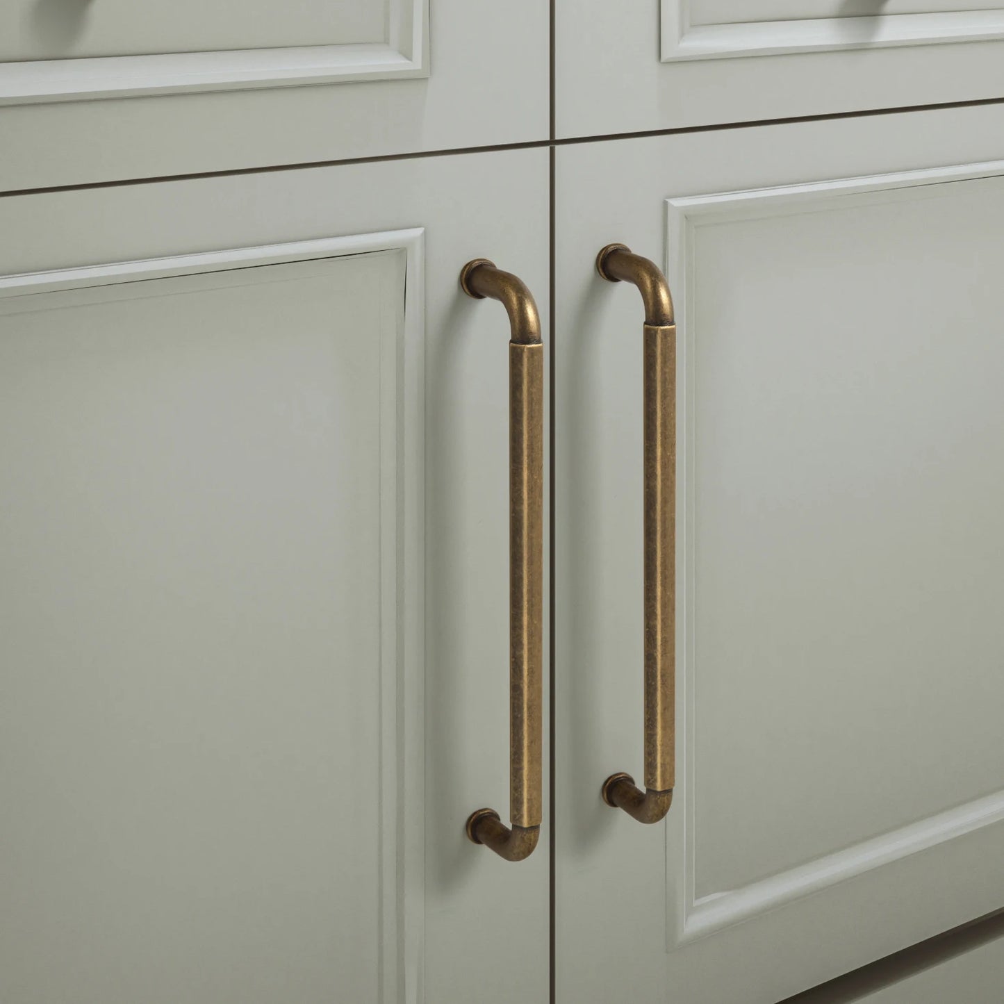 Center Cabinet Pulls