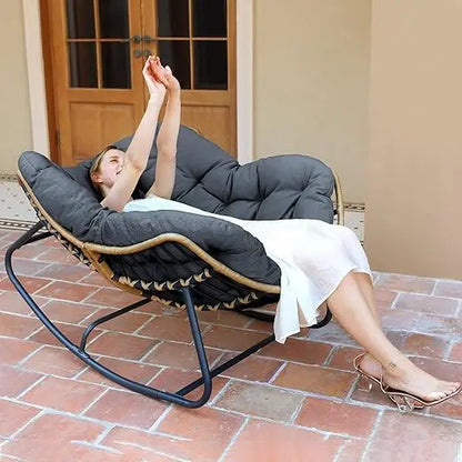 Outdoor Swinging Seat